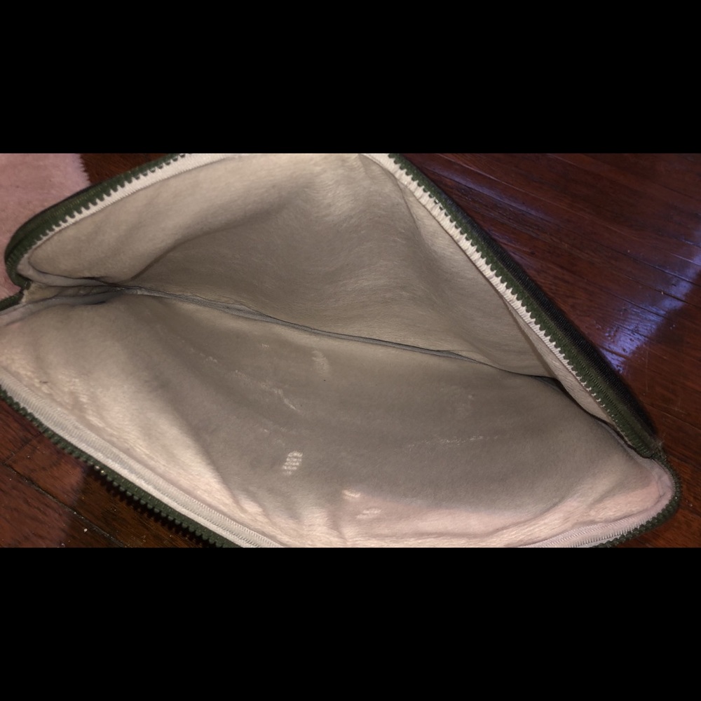 15” Computer case - Picture 2 of 3